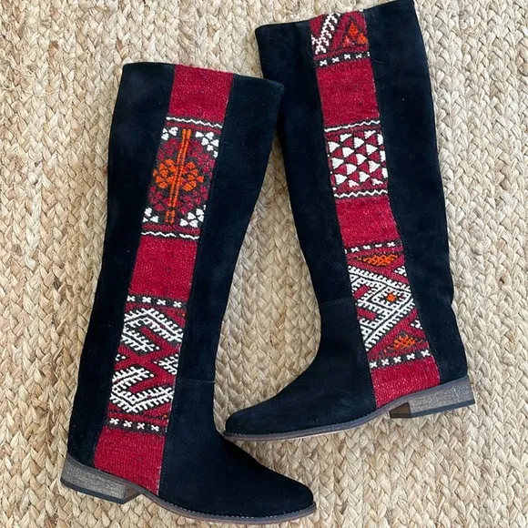 Anthropologie New Pull on Howsty Kilim &amp; SuedeCoachella dance all day knee boots