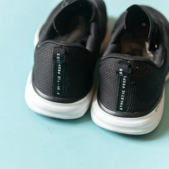 APL Techloom Pro Black White Sole Knit Lace Up Athletic Tennis Shoes Size 8.5