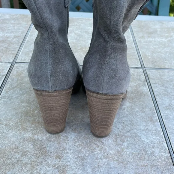 Aquatalia Flo Ankle Boots Taupe Suede Italy Pull On