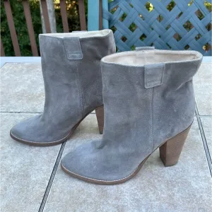 Aquatalia Flo Ankle Boots Taupe Suede Italy Pull On