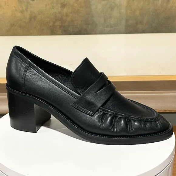 🌹AQUATALIA🌹 Josette Black Loafers Size: 9.5