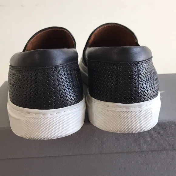 Aquatalia Sz 11 slip on sneakers woven black leather Weatherproof Made in Italy