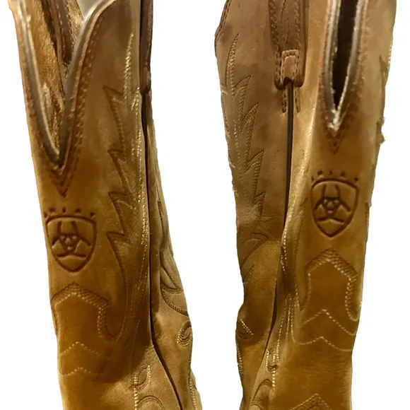Ariat Heeled Western Cowgirl / Cowboy Boots Vintage Leather, men’s 8.5