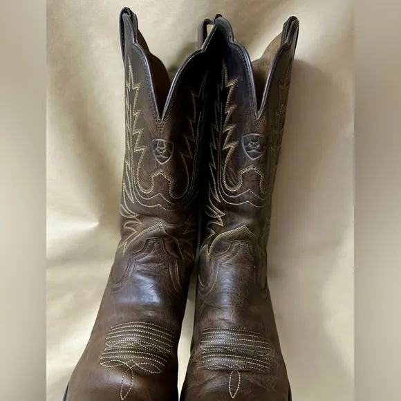 Ariat Heritage R Toe Western Boot Distressed Brown Size 7.5