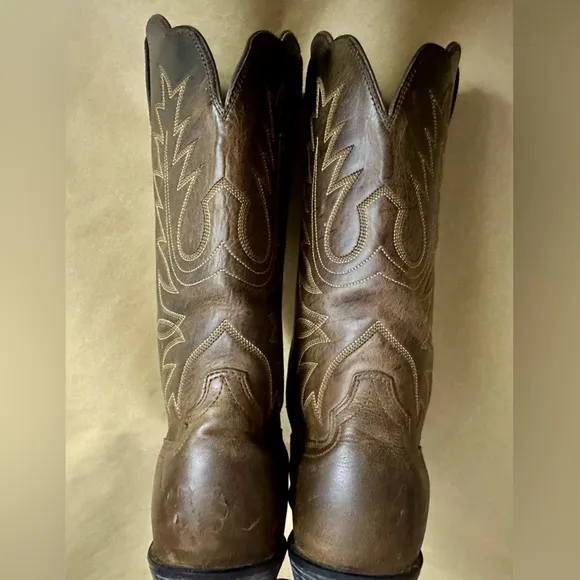 Ariat Heritage R Toe Western Boot Distressed Brown Size 7.5