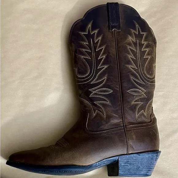 Ariat Heritage R Toe Western Boot Distressed Brown Size 7.5