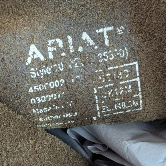 Ariat Roughatock Heritage Cowboy Boots Brown Leather Size 12M Recently Oiled