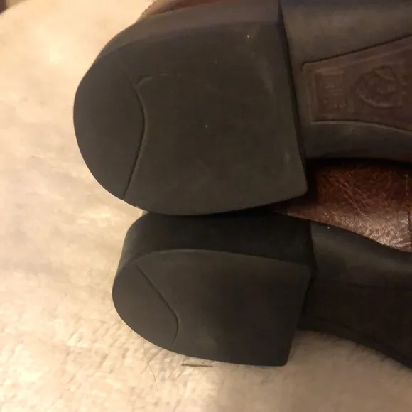 Ariat western pull on boots p1877