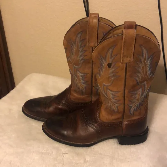 Ariat western pull on boots p1877