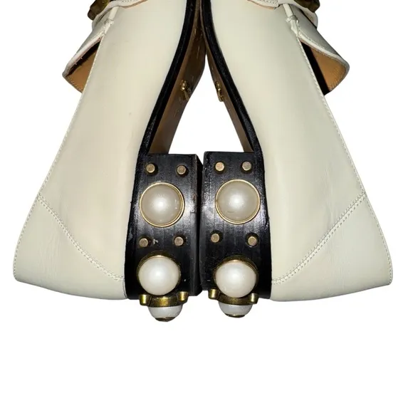 Authentic Gucci Pearl Heel Loafers – Size 37 (US 7)