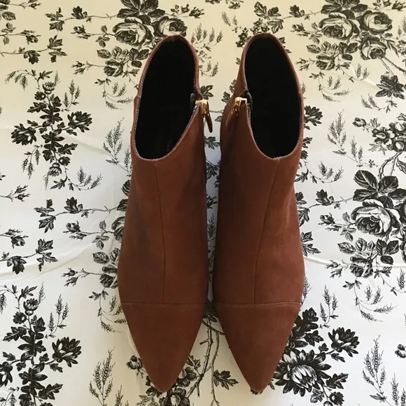 Ava &amp; Aiden Brown Suede Boots Size 5.5M