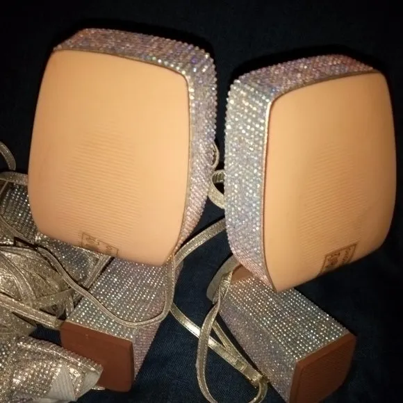AZALEA WANG &quot;READILY STRAPPED&quot; 2IN1 STRAPPY SANDAL / GOLD RHINESTONE(BRAND NEW !