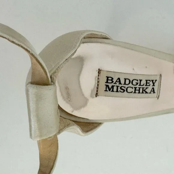 Badgley Mischka Crystal Kitten Heel Satin Ivory Shoes Sandals Embellishment 9.5
