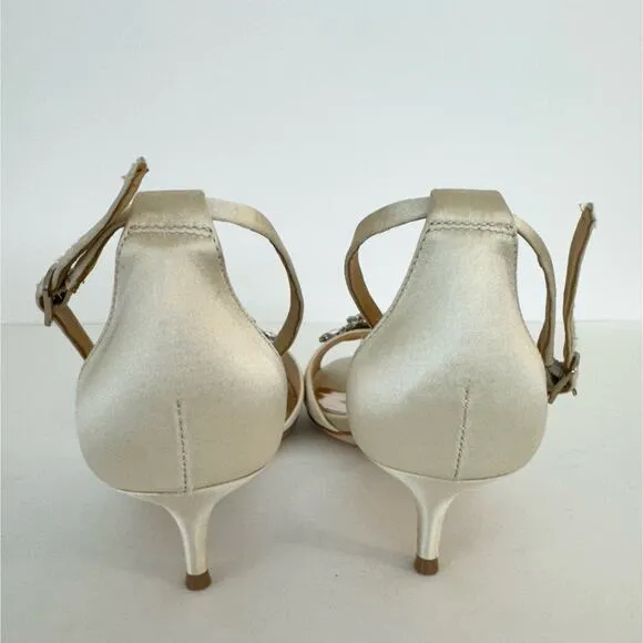 Badgley Mischka Crystal Kitten Heel Satin Ivory Shoes Sandals Embellishment 9.5