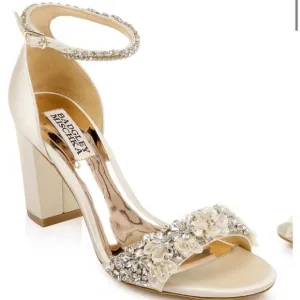 BADGLEY Mischka Finesse Ankle Strap Sandals
