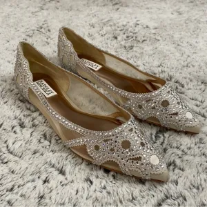 Badgley Mischka Gigi Crystal Pointed Toe Flat sz 7 in Ivory Satin Bridal Wedding