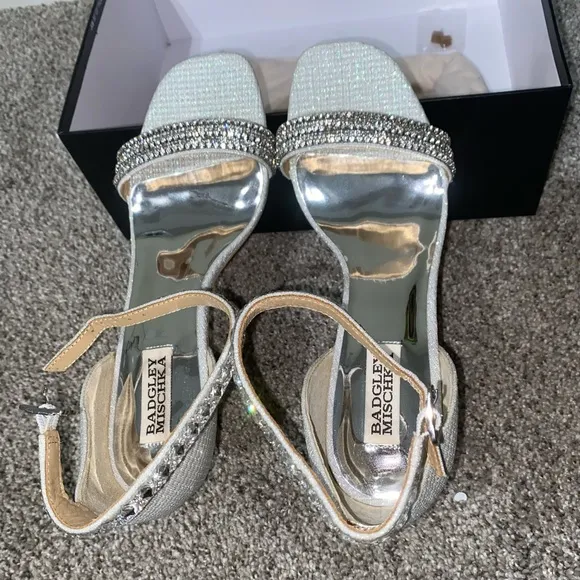 Badgley Mischka Urina Heeled sandals