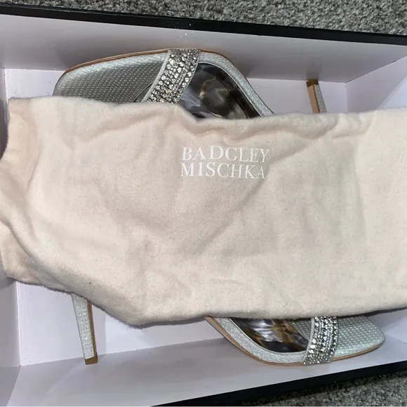 Badgley Mischka Urina Heeled sandals