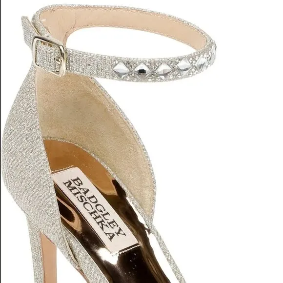Badgley Mischka Collection Urina Heeled Sandals