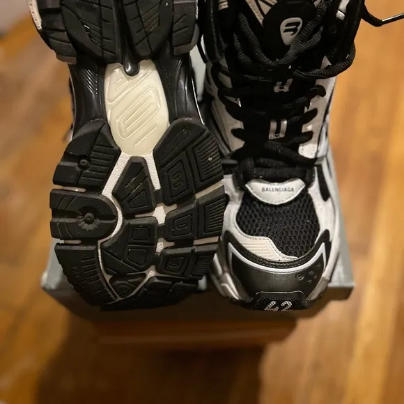 Balenciaga Black Sneakers Modern Chunky Design