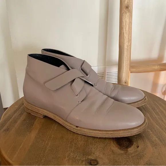 Balenciaga Leather Ankle Boot Loafers