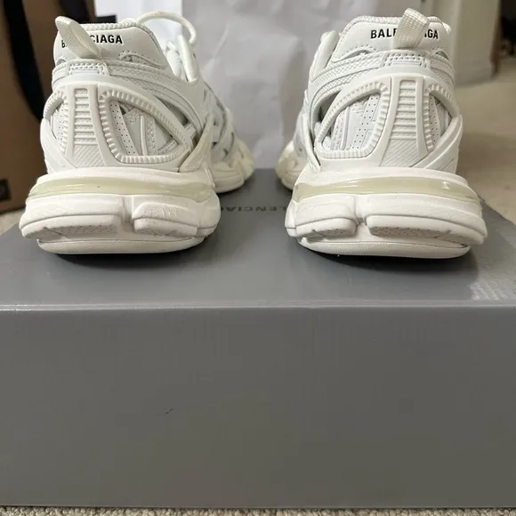 Balenciaga White Sneakers with Chunky Soles and Modern Design Track 2 Kids
