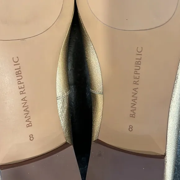 Banana Republic Gold Demi Smoking Flats Size 8