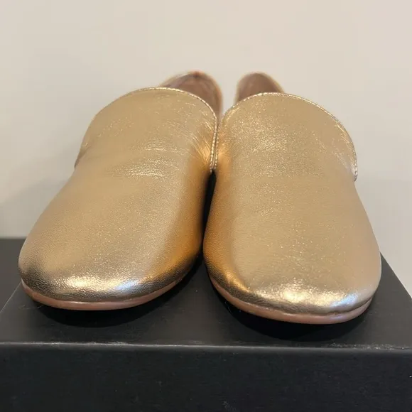 Banana Republic Gold Demi Smoking Flats Size 8