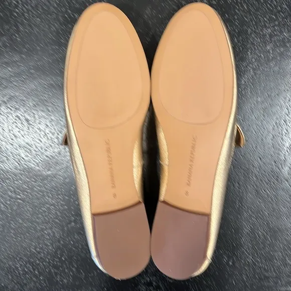 Banana Republic Gold Demi Smoking Flats Size 8