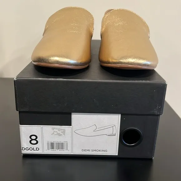 Banana Republic Gold Demi Smoking Flats Size 8