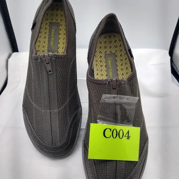 BareTraps Janel Wmns 8.5 Olive Brown Green ComfortSlipOn ZipClosure Loafer