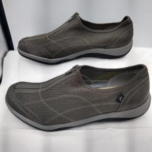 BareTraps Janel Wmns 8.5 Olive Brown Green ComfortSlipOn ZipClosure Loafer