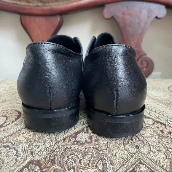 Barneys New York Women’s Black Leather Strap Loafers Flats Size 7 Made in Italy