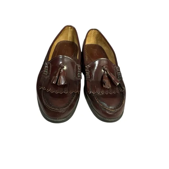 Bass Loafers Burgundy Leather Tassels Size 9