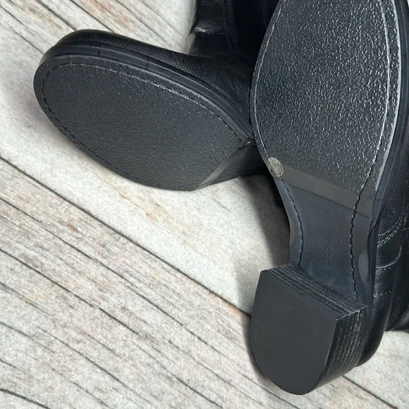BCBG GENERATION Leather Pull On Boots 6.5