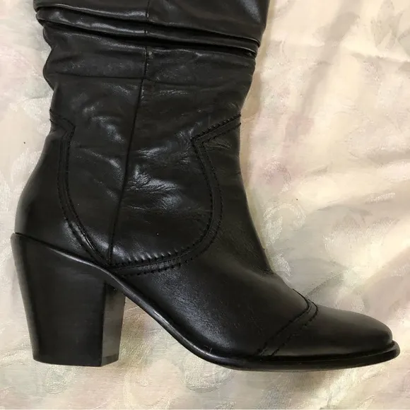 BCBGeneration BG Silk Black Leather Mid Calf Pull On Heeled Boots Size 7.5