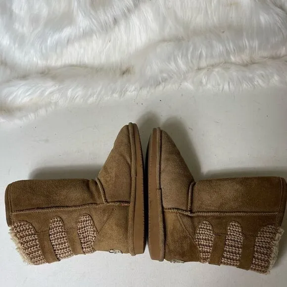 BearPaw youth suedes and back knit boots with sheep skin wool blend lining SZ4