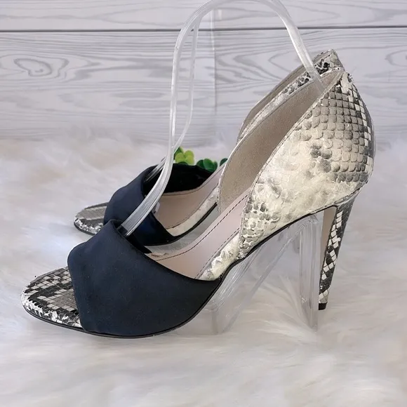 BEAUTIISOLES “Dori” Leather Peep Toe Heels