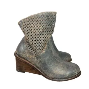 Bed Stu DUCHESS Leather Wedge Ankle Boots Perforated Upper in Gray Smoke 10 M