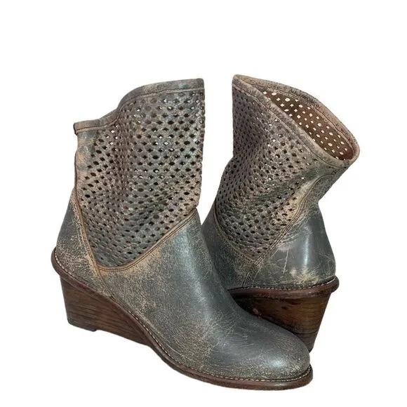 Bed Stu DUCHESS Leather Wedge Ankle Boots Perforated Upper in Gray Smoke 10 M