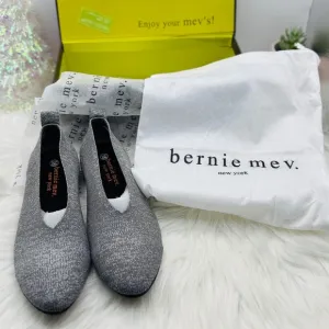 BERNIE MEV Safira Comfort Flats Grey/Silver 7.5 (38)