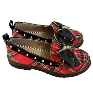 BETSEY JOHNSON brand loafer. Size 5M. BK Vince style.