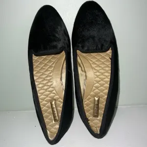 Birdies “Blackbird Black” Flats Calf Hair Size 8.5