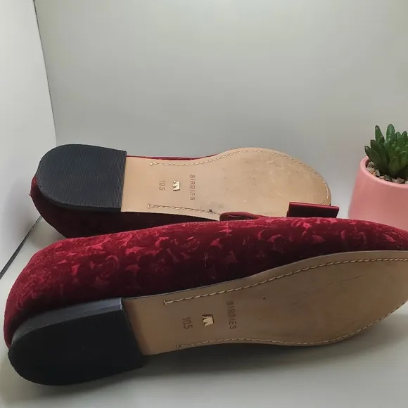 Birdies Starling Flat In Wine Embossed Velvet Bee Loafers Womens Size 10.5