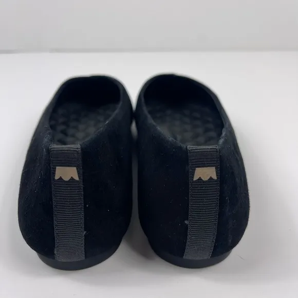 BIRDIES The Goldfinch Black Pointed Flats Shoe Suede Womens 6 Slip On Non Slip