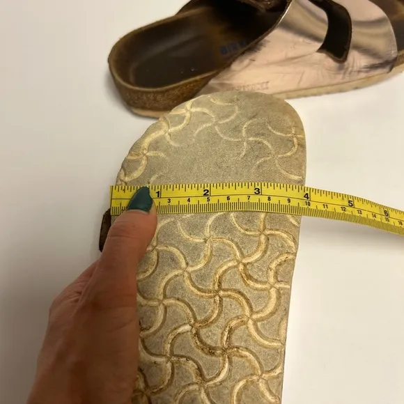 Birkenstock Arizona Sandals 37 US 6/6.5 Soft Footbed Metallic Copper Leather