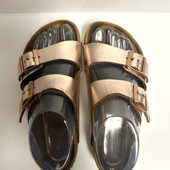 Birkenstock Arizona Sandals 37 US 6/6.5 Soft Footbed Metallic Copper Leather