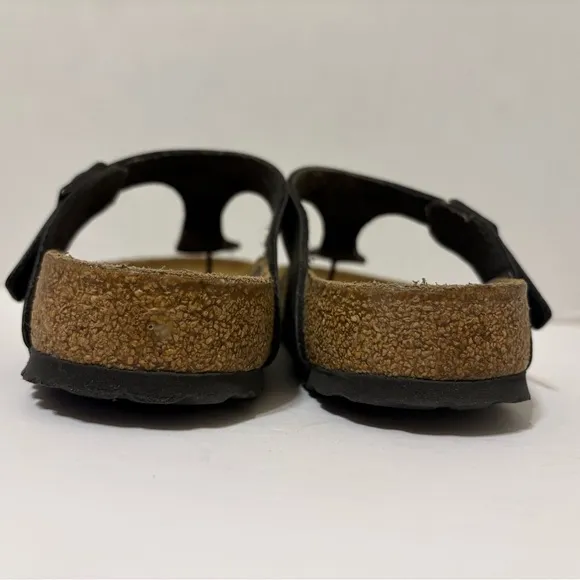 Birkenstock Gizeh black thong sandals size 40/9