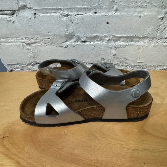 Birkenstock Rio Metallic Two Strap Slingback Sandals Kids‎ Size C1-1.5 Silver