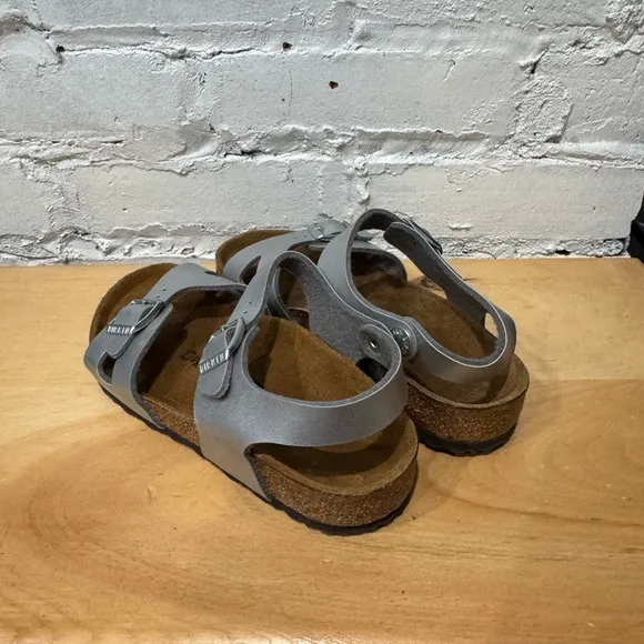 Birkenstock Rio Metallic Two Strap Slingback Sandals Kids‎ Size C1-1.5 Silver